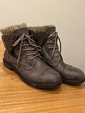 Brown Lace-Up Knit Cuff Ankle Boots